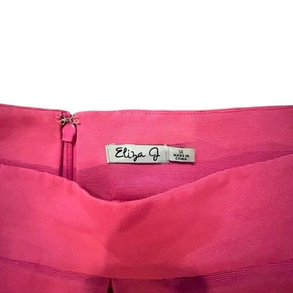 Eliza J Women's Pink Pleated Midi Skirt Size 14 Plus Size EUC - Picture 3 of 3